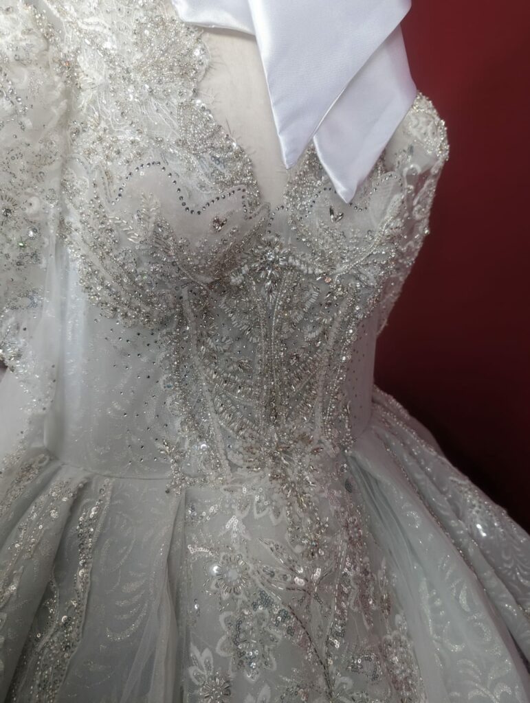 retouche robe de mariée grande taille magnifique