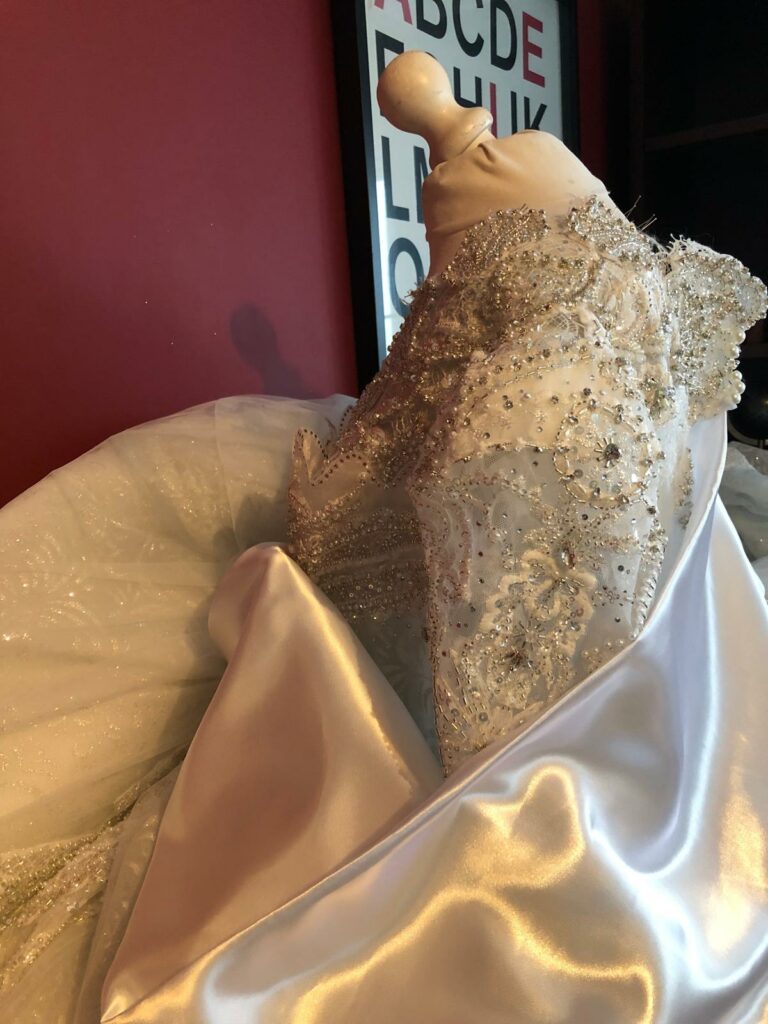 retouche robe de mariée grande taille unique